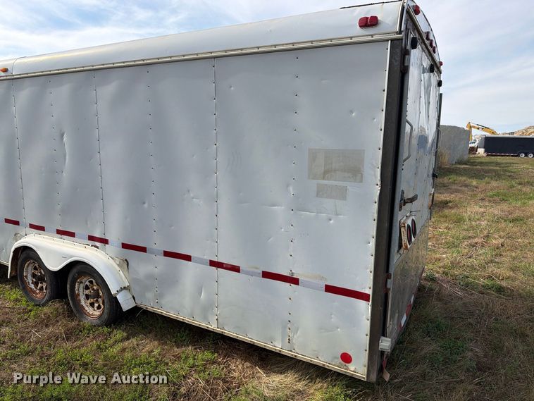 image for item FJ0512 1993 United Express Cargo enclosed cargo trailer