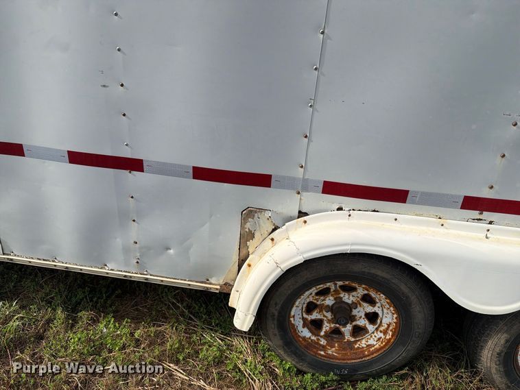 image for item FJ0512 1993 United Express Cargo enclosed cargo trailer
