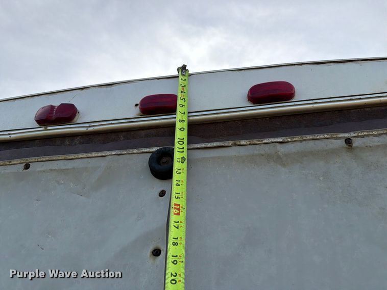 image for item FJ0512 1993 United Express Cargo enclosed cargo trailer