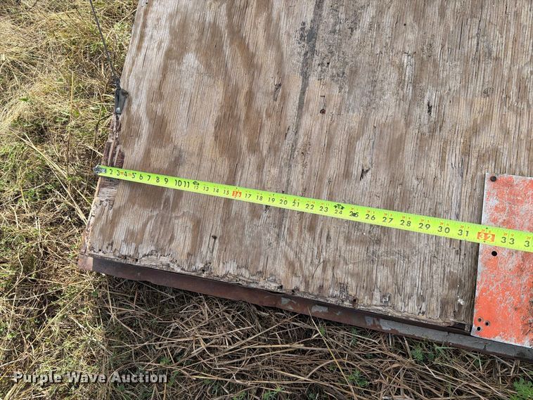 image for item FJ0512 1993 United Express Cargo enclosed cargo trailer