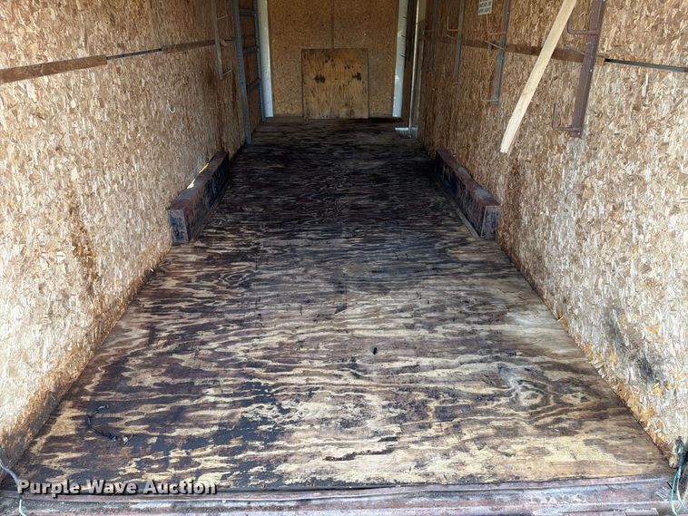 image for item FJ0512 1993 United Express Cargo enclosed cargo trailer