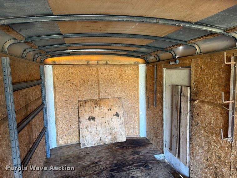 image for item FJ0512 1993 United Express Cargo enclosed cargo trailer