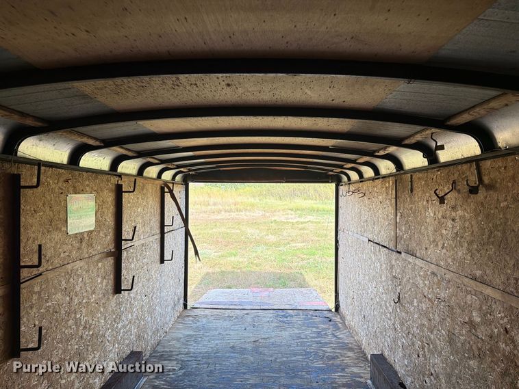 image for item FJ0512 1993 United Express Cargo enclosed cargo trailer