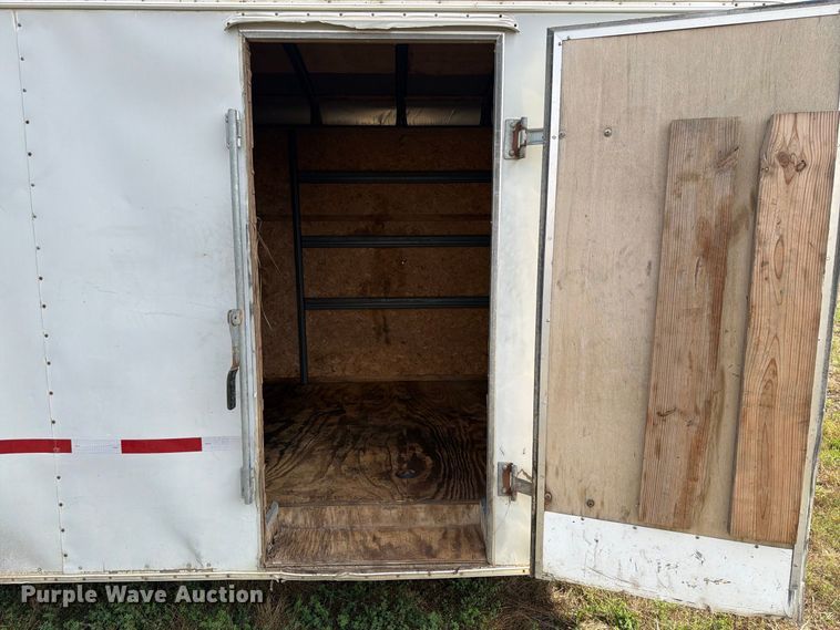 image for item FJ0512 1993 United Express Cargo enclosed cargo trailer