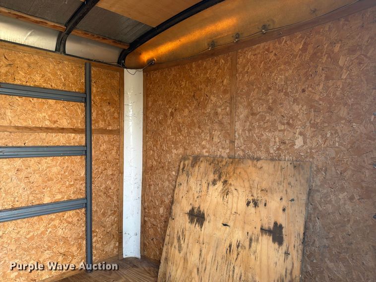 image for item FJ0512 1993 United Express Cargo enclosed cargo trailer