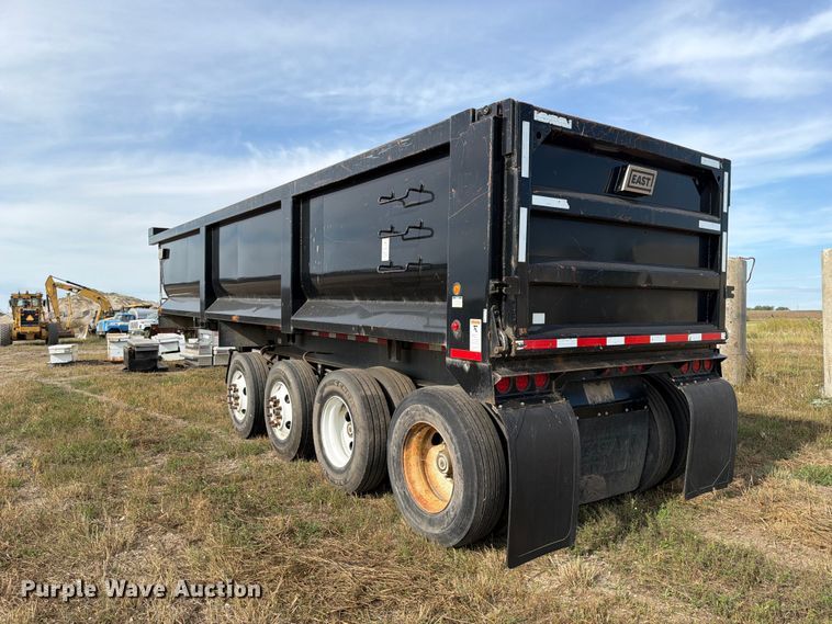 image for item FJ0515 2018 East end dump trailer