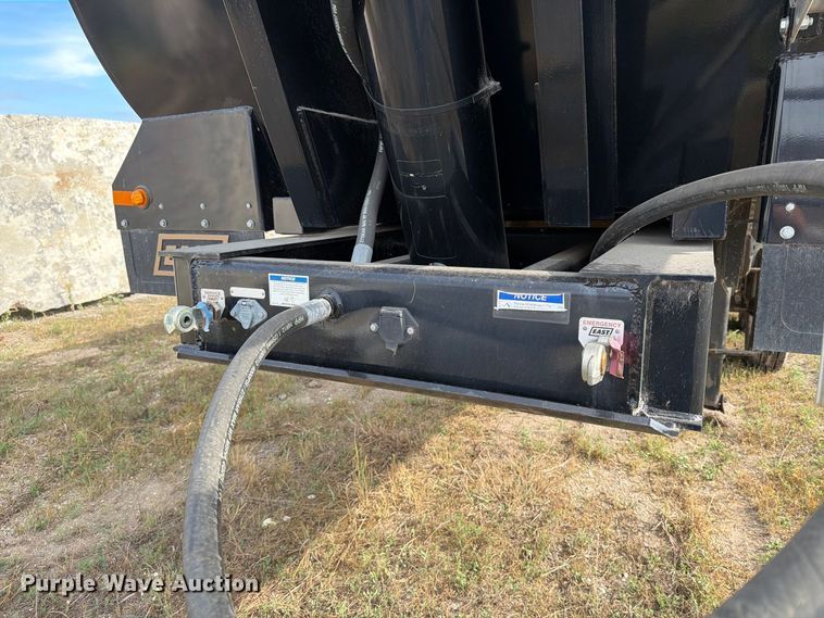 image for item FJ0515 2018 East end dump trailer