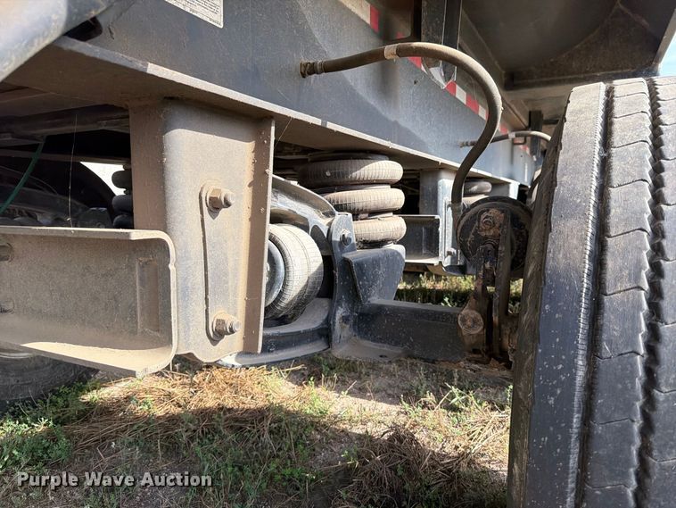 image for item FJ0515 2018 East end dump trailer