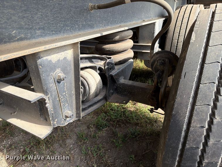 image for item FJ0515 2018 East end dump trailer