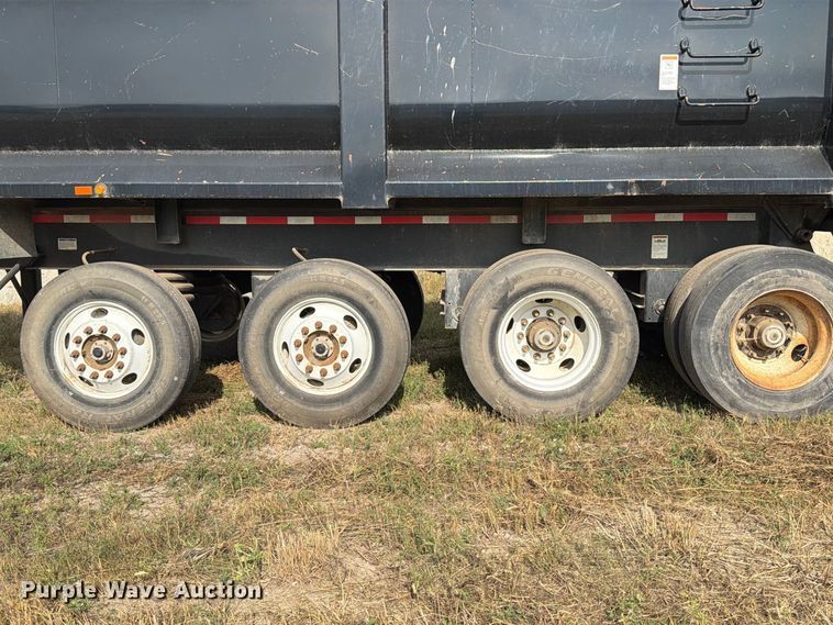 image for item FJ0515 2018 East end dump trailer
