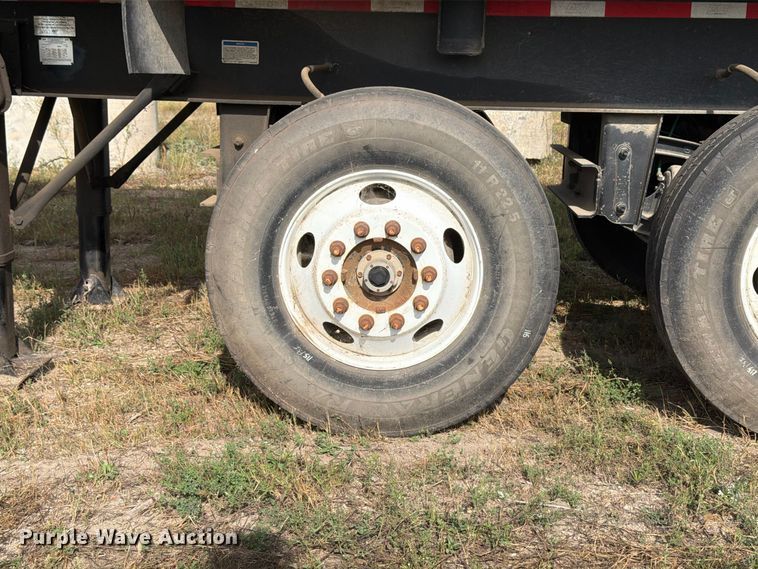 image for item FJ0515 2018 East end dump trailer