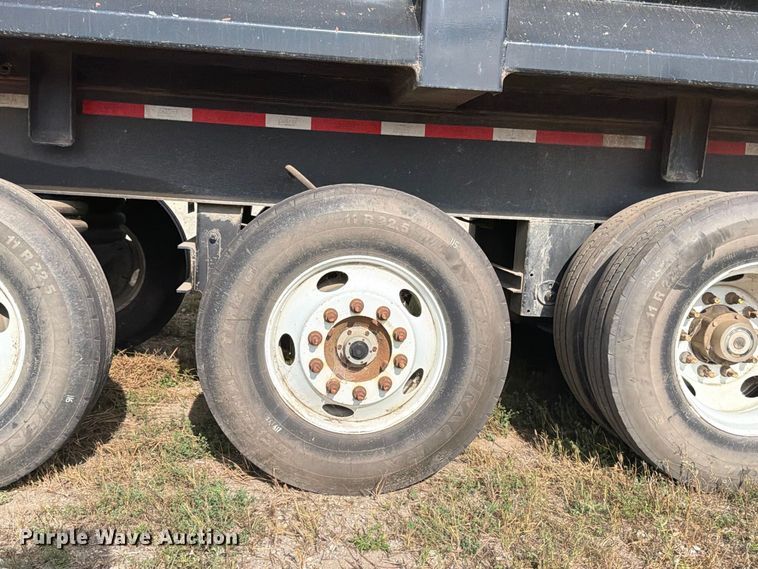 image for item FJ0515 2018 East end dump trailer