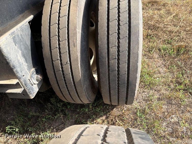 image for item FJ0515 2018 East end dump trailer