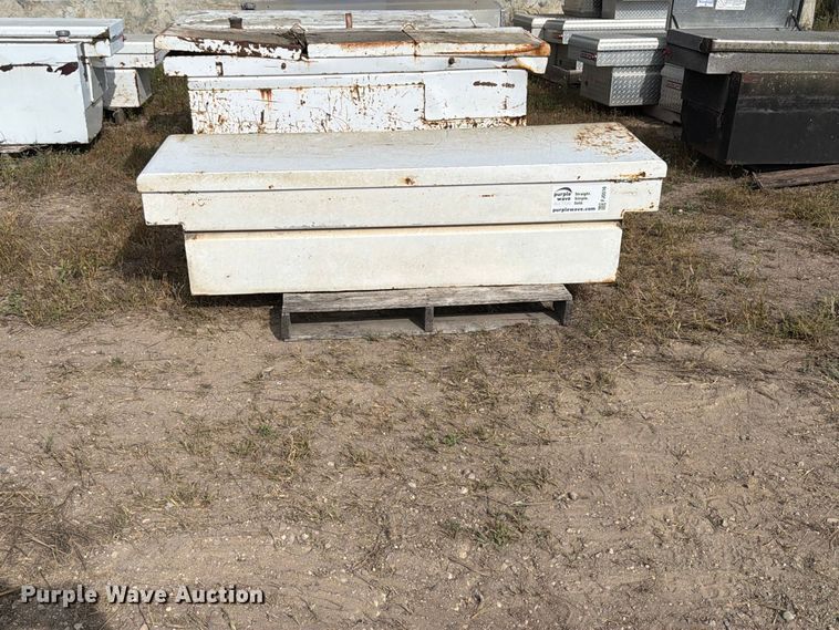 image for item FJ0516 (16) toolboxes