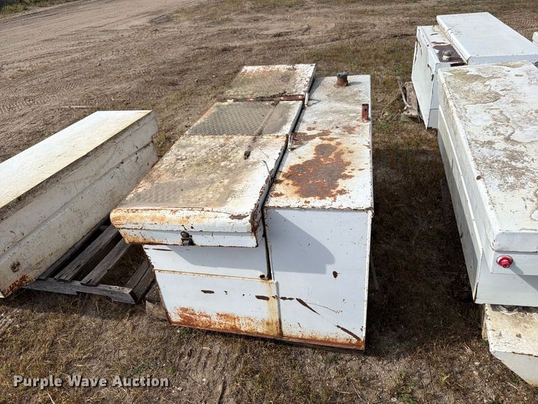 image for item FJ0516 (16) toolboxes