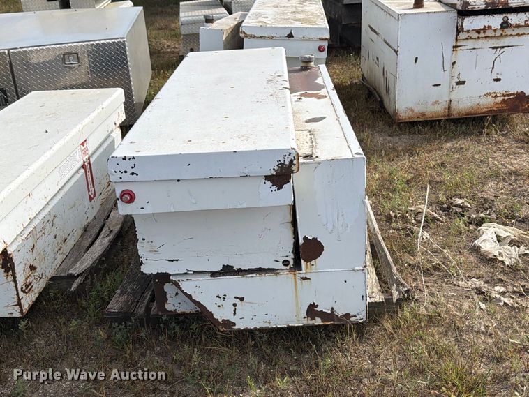 image for item FJ0516 (16) toolboxes