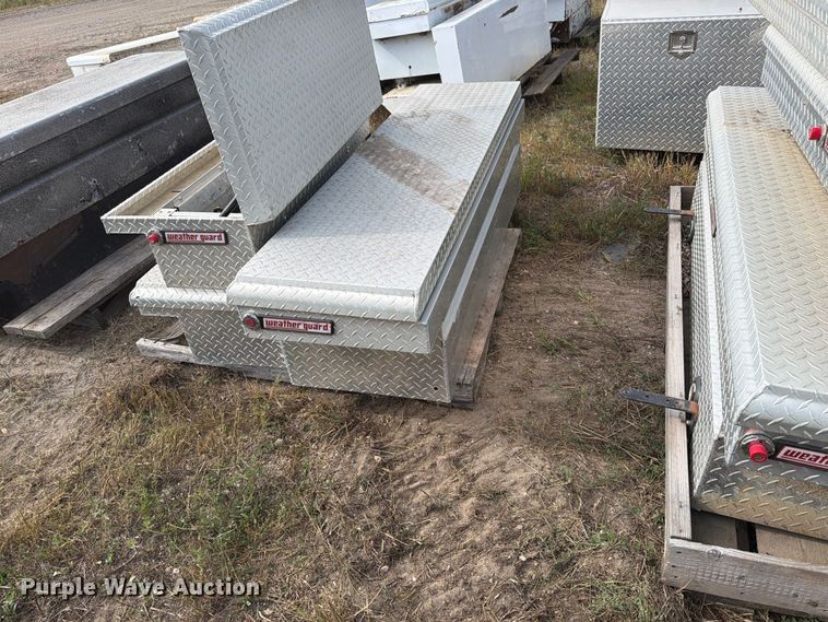 image for item FJ0516 (16) toolboxes