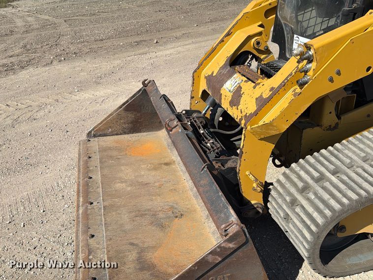 image for item FJ0517 Caterpillar 289D tracked skid steer loader