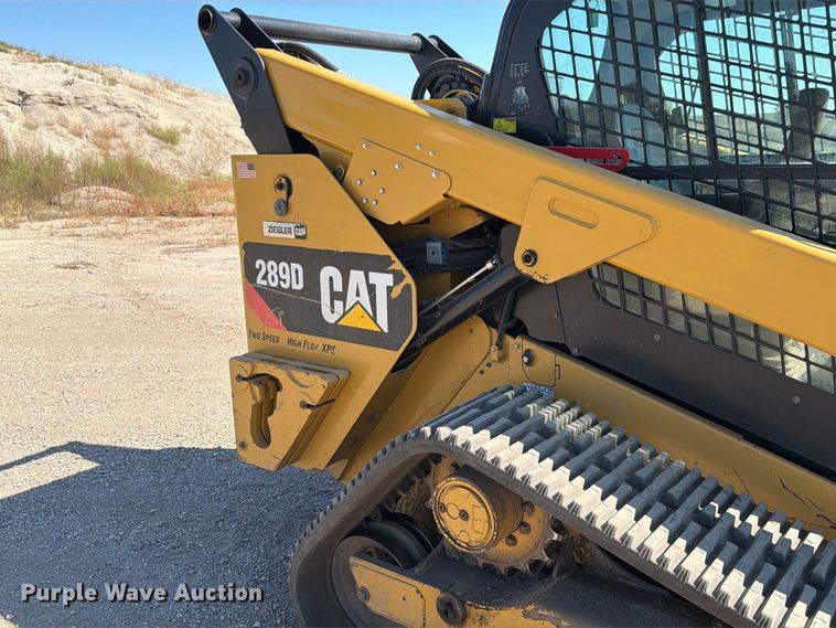 image for item FJ0517 Caterpillar 289D tracked skid steer loader