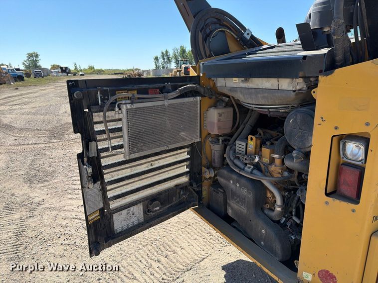 image for item FJ0517 Caterpillar 289D tracked skid steer loader
