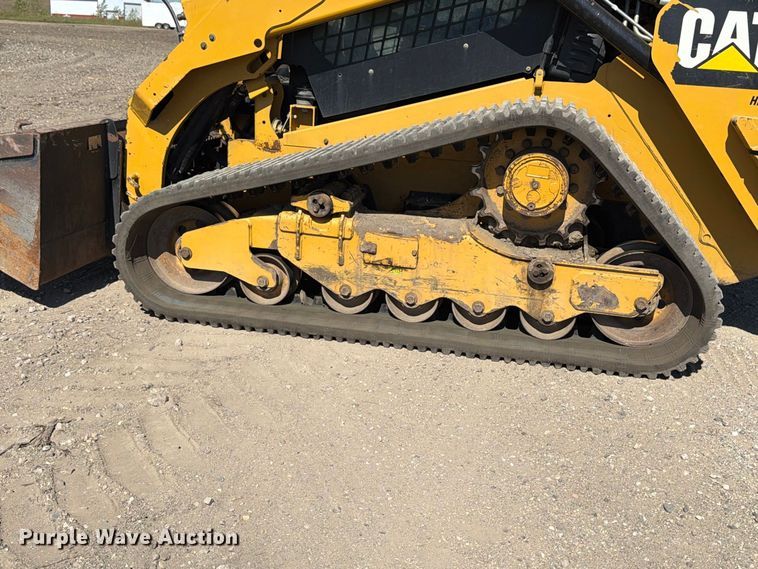 image for item FJ0517 Caterpillar 289D tracked skid steer loader