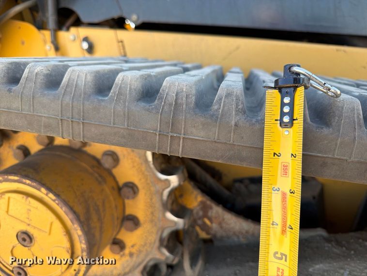 image for item FJ0517 Caterpillar 289D tracked skid steer loader