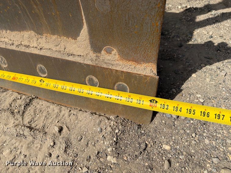 image for item FJ0518 2001 Caterpillar 14H motor grader