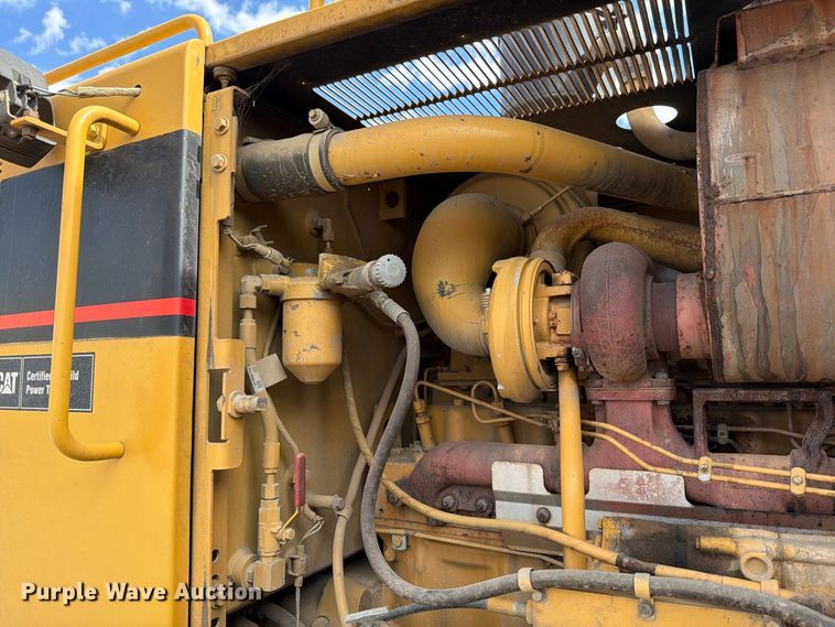 image for item FJ0518 2001 Caterpillar 14H motor grader