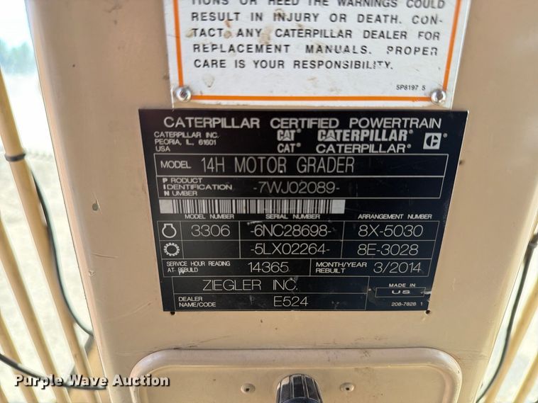 image for item FJ0518 2001 Caterpillar 14H motor grader