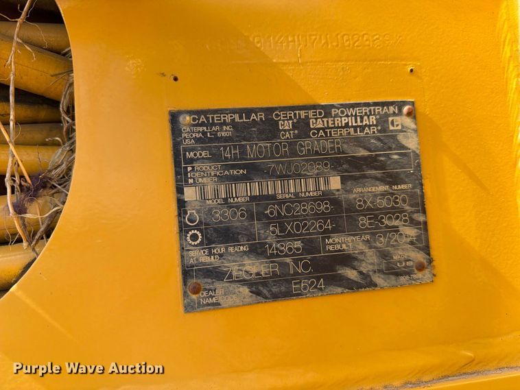 image for item FJ0518 2001 Caterpillar 14H motor grader