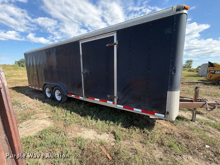 image for item FJ0519 1997 Cargo Mate enclosed cargo trailer