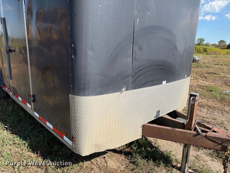image for item FJ0519 1997 Cargo Mate enclosed cargo trailer
