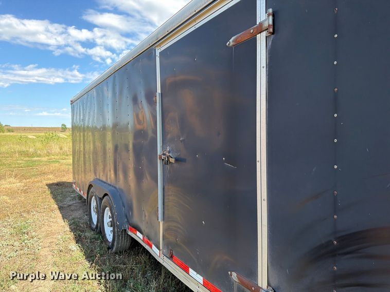 image for item FJ0519 1997 Cargo Mate enclosed cargo trailer