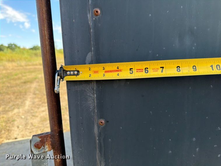 image for item FJ0519 1997 Cargo Mate enclosed cargo trailer