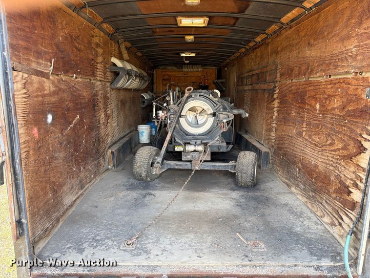 image for item FJ0519 1997 Cargo Mate enclosed cargo trailer