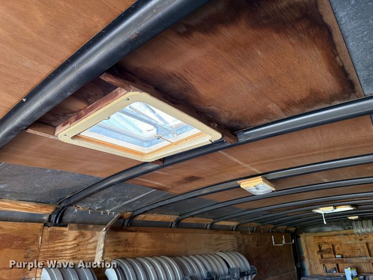 image for item FJ0519 1997 Cargo Mate enclosed cargo trailer
