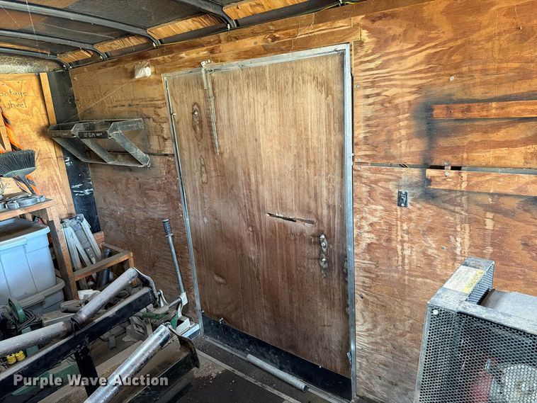 image for item FJ0519 1997 Cargo Mate enclosed cargo trailer