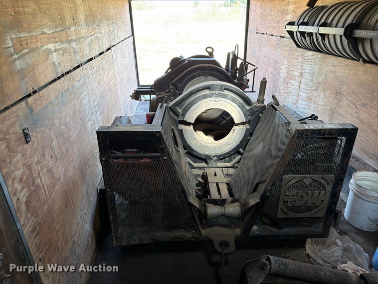 image for item FJ0519 1997 Cargo Mate enclosed cargo trailer