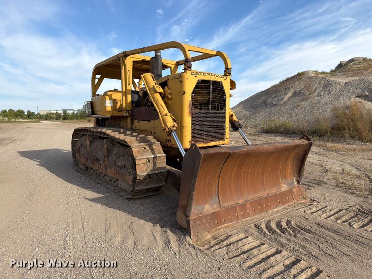 image for item FJ0520 1971 Caterpillar D9G dozer