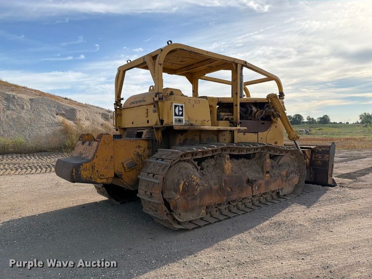image for item FJ0520 1971 Caterpillar D9G dozer