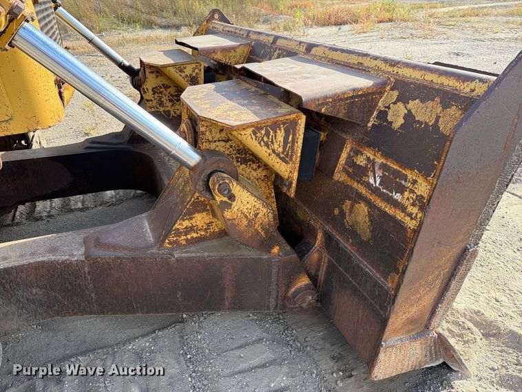 image for item FJ0520 1971 Caterpillar D9G dozer