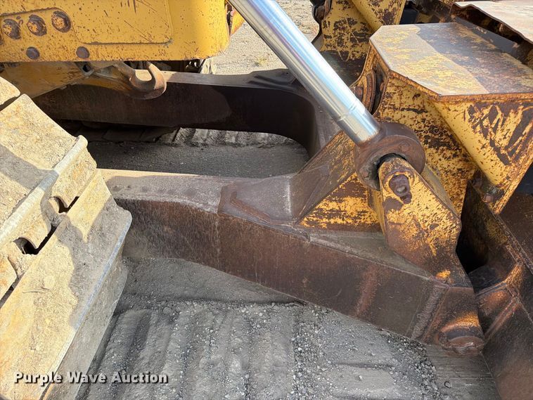 image for item FJ0520 1971 Caterpillar D9G dozer