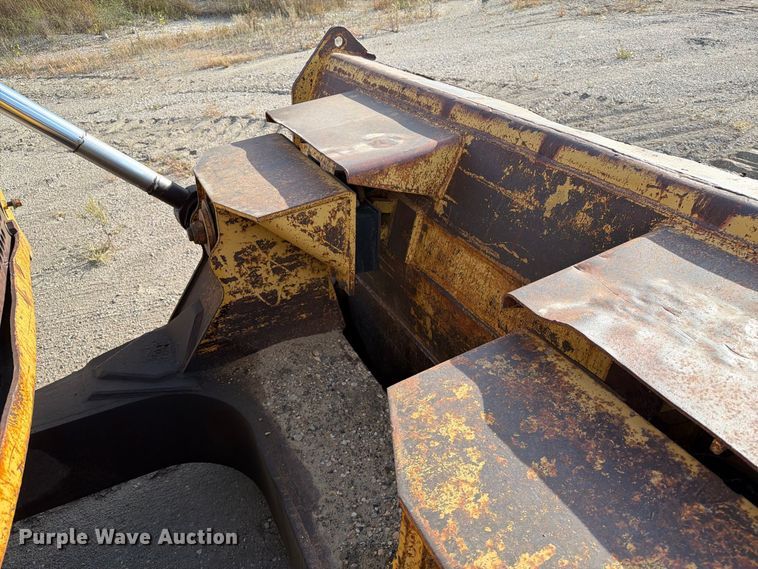 image for item FJ0520 1971 Caterpillar D9G dozer
