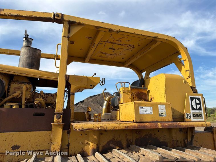 image for item FJ0520 1971 Caterpillar D9G dozer