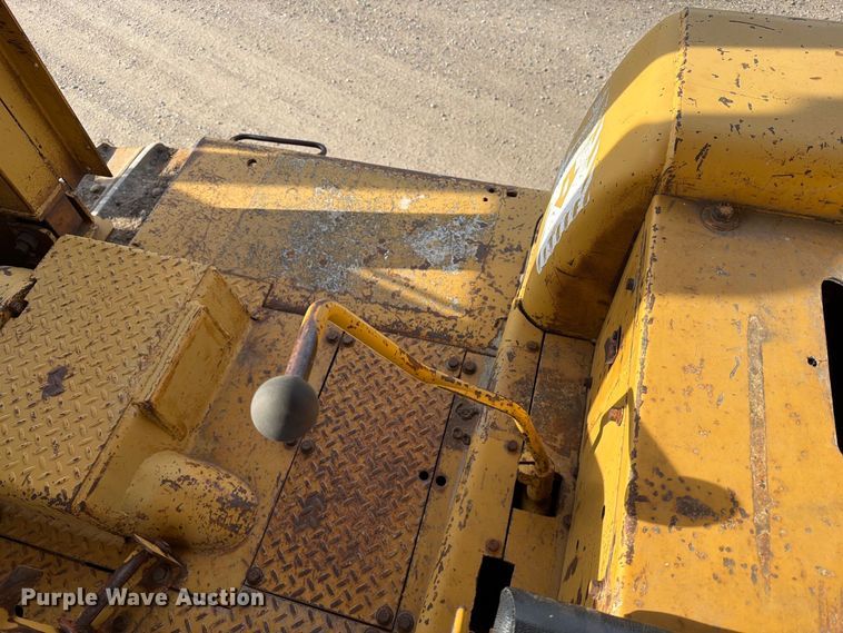 image for item FJ0520 1971 Caterpillar D9G dozer