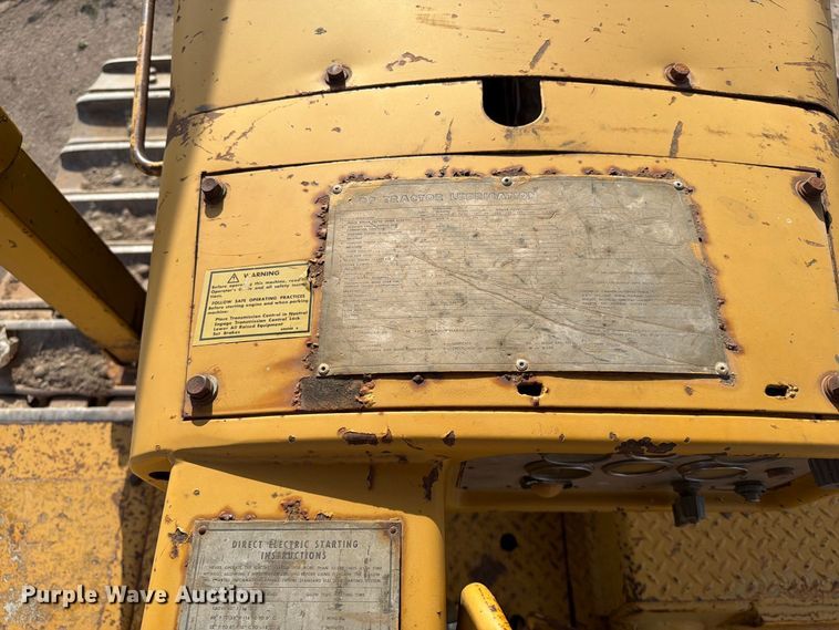 image for item FJ0520 1971 Caterpillar D9G dozer