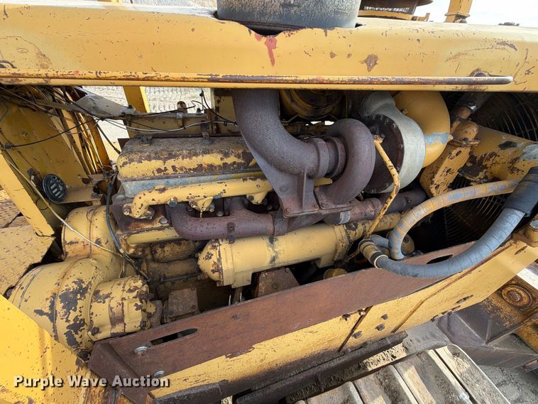 image for item FJ0520 1971 Caterpillar D9G dozer