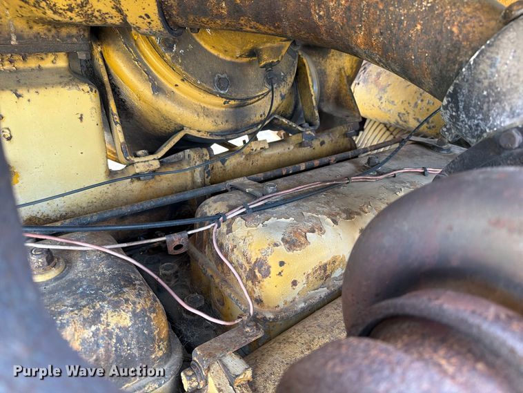 image for item FJ0520 1971 Caterpillar D9G dozer