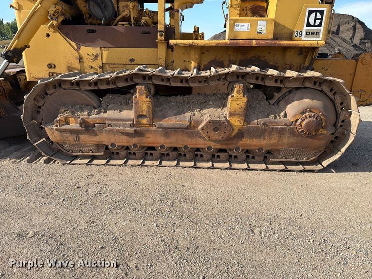 image for item FJ0520 1971 Caterpillar D9G dozer