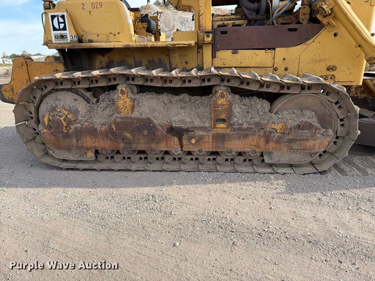 image for item FJ0520 1971 Caterpillar D9G dozer